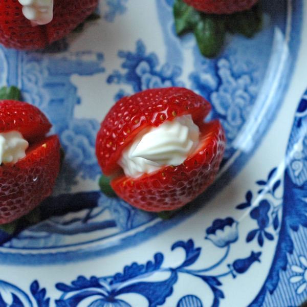 Strawberries with cream cheese